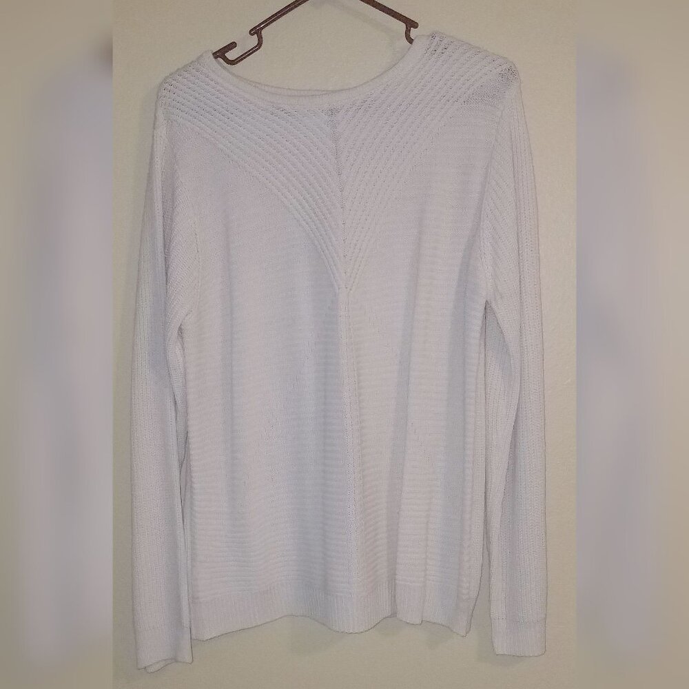 Salon Studio Tan V Neck Sweater Large